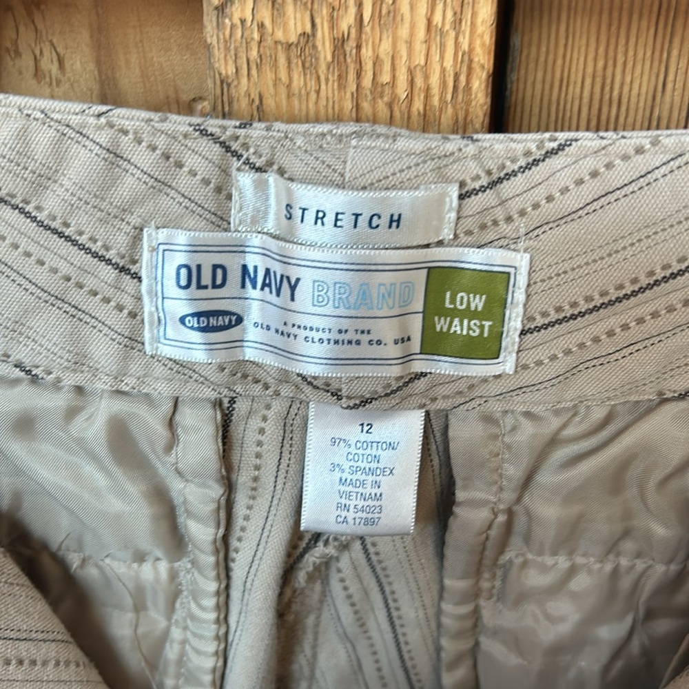 Old Navy women’s tan, striped dress pants. - Picture 6 of 6